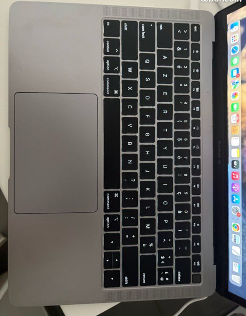 MacBook Air M2 13"